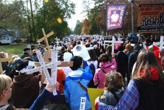 A 2008 protest against the School of the Americas drew 20,000 people (Mason Wells | SW)
