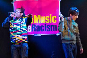 ReggiiMental performs with Matt Henshaw at a Love Music Hate Racism show (Paul Bednall)
