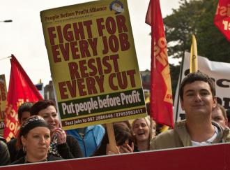 Protesters in Dublin march against the government's plan for deep cuts in public services (William Murphy)