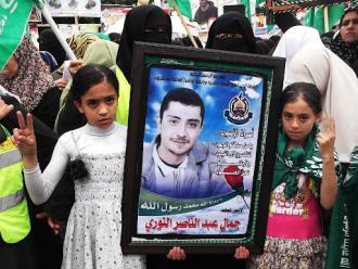 Families gathered in Gaza to rally in support of the hunger strikers (Joe Catron)