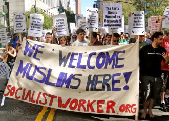 Thousands march in New York City to defend the rights of Arabs and Muslims (Matt Swagler | SW)