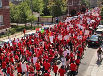 Striking Chicago teachers turn the West Side streets into a river of red (David Rapkin | SW)