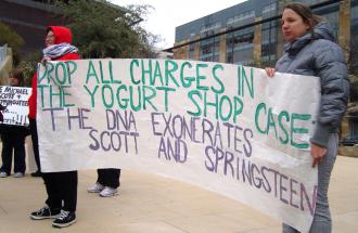 Members of the Campaign to End the Death Penalty demonstrate in support of the Yogurt Shop defendants (Matt Beamesderfer | SW)