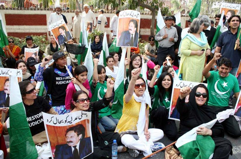Demonstrators in Lahore, Pakistan, support the reinstatement of deposed Chief Justice Iftikhar Chaudhry