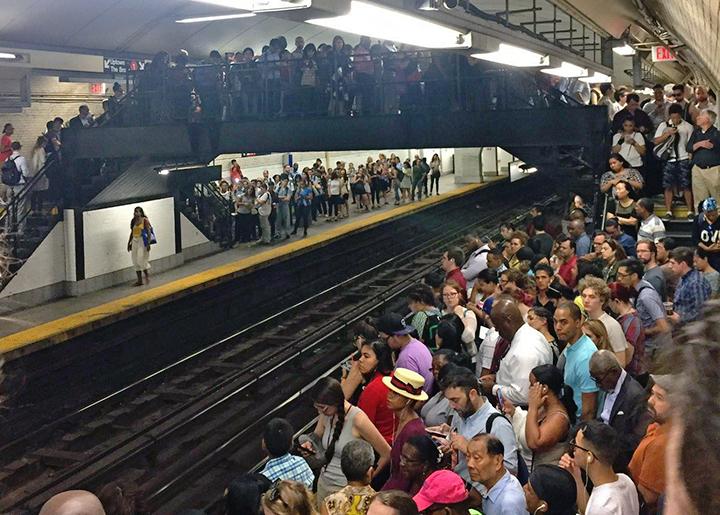 Thousands of New York City commuters stuck underground