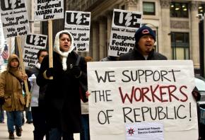 Supporters of workers at Republic Windows &amp; Doors picket the Bank of America building in Chicago