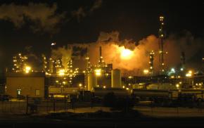 Petro-Canada oil refinery in Edmonton emits billowing clouds of smoke during a fire