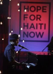 Justin Timberlake performing for the Hope for Haiti Now telethon