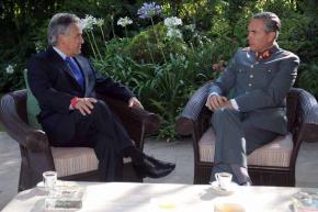 Chilean president elect Sebastián Piñera meets with army Commander in Chief General Óscar Izurieta