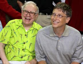 Philanthrobbers Warren Buffett and Bill Gates enjoy the U.S. Olympic basketball team play an exhibition game