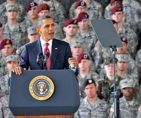 Barack Obama speaks to troops stationed at Fort Bragg