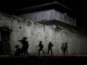 Special Forces conduct an operation in Zero Dark Thirty