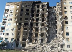 Apartments destroyed during fighting in Lysychansk