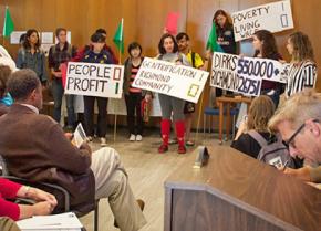 UC Berkeley students interrupt an administration meeting to demand an agreement for Richmond