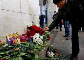 A memorial honors the victims of a bombing in the St. Petersburg metro