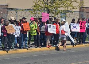 A picket outside the NORCOR prison where immigrant detainees went on hunger strike