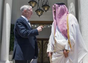 U.S. Defense Secretary James Mattis (left) with Qatari Emir Tamim bin Hamad Al Thani