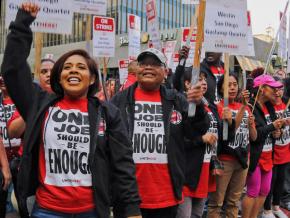 Striking hotel workers on the picket line at the Westin San Diego Gaslamp Quarter