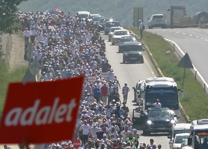 A mass march makes its way across Turkey to defy Erdoğan's authoritarian rule