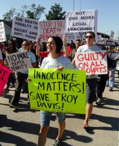 Anti-death penalty activists march in Texas