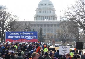 In February, SEIU mobilized to deliver 1.5 million postcards in support of EFCA to Senators in Washington D.C.