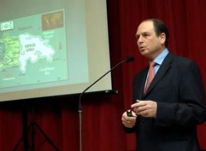 Israeli ambassador Danny Biran giving a presentation about his government's aid to Haiti