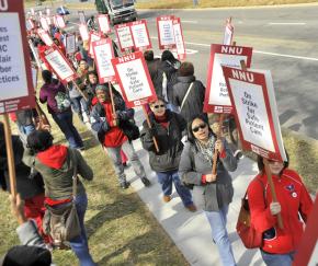 Nurses picket outside Washington Hospital Center during a one-day strike
