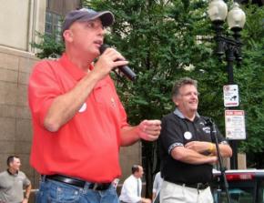 Opposition candidate Don Trementozzi speaks at a CWA rally at Verizon