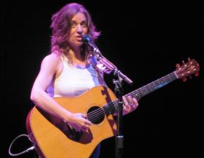 Ani DiFranco performing in Chicago