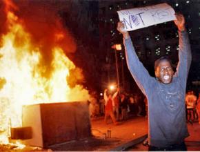 Protesters bring their rage into the streets after the not-guilty verdict for police who beat Rodney King