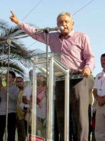 Andrés Manuel López Obrador speaks to a large rally of supporters
