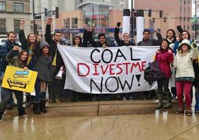 Students at University of Illinois at Urbana-Champaign rally on a national day of action for fossil fuel divestment