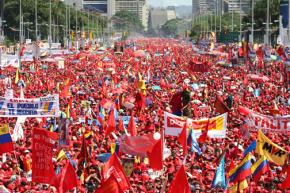 A mass march and rally in 2006 in support of the Bolivarian process