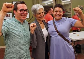 Dr. Jill Stein poses with supporters in Vermont