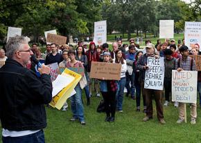 Bill Mullen (left) addresses a rally for free speech at the University of Illinois at Urbana-Champaign