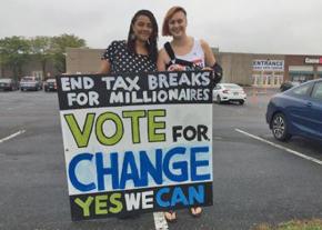 Volunteers for the Yes We Can campaign in Columbus